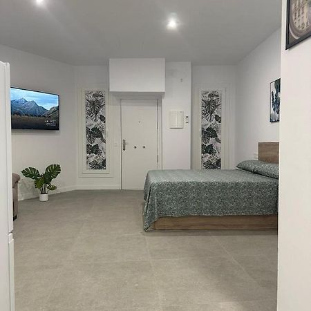 Ferienwohnung Fantastico Piso A 5 Minutos De La Estacion De Bus Y Tren A Metros De La Playa Málaga Exterior foto